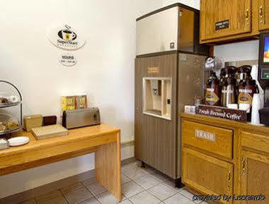 Super 8 By Wyndham Glendive Hotel Exterior foto