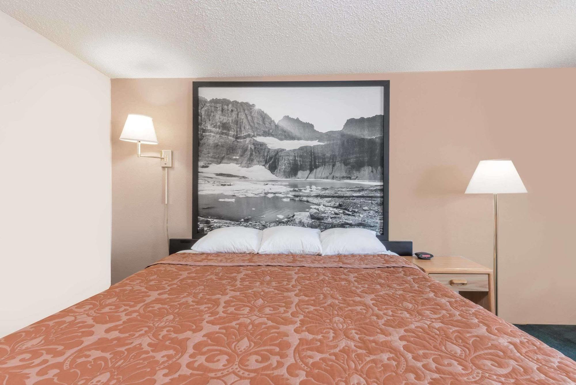 Super 8 By Wyndham Glendive Hotel Exterior foto