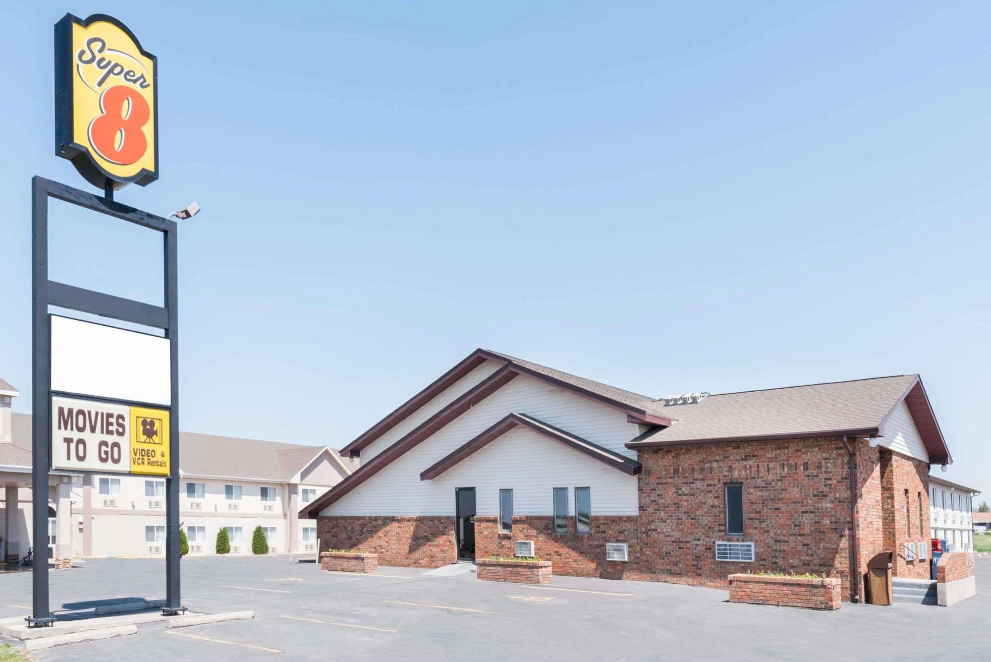 Super 8 By Wyndham Glendive Hotel Exterior foto